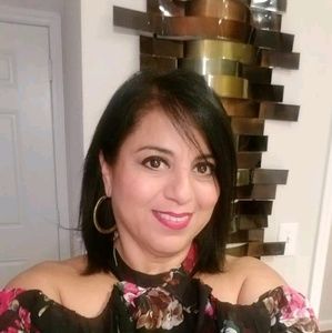 Meet your Posher, Angie